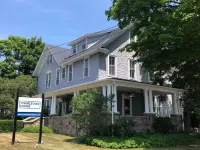 Charlevoix House Hotels in Charlevoix