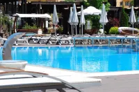 Studio Residence Militari M6 Hoteles en Roșu