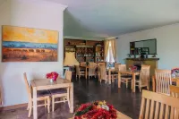 Bushman Rock Safaris - breakfast