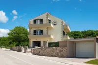 Villa Miam Hotels in 