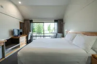 Edgewater Hotel Hotels in Wanaka