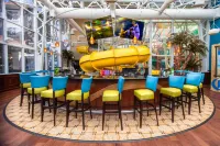La Quinta Inn and Suites by Wyndham at WaTiki Waterpark - Barer