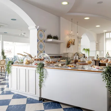 Luxor Cattolica Beach Hotel