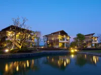 ไอธารา รีสอร์ท แอนด์ สปา โรงแรมในอำเภอ บ้านแหลม