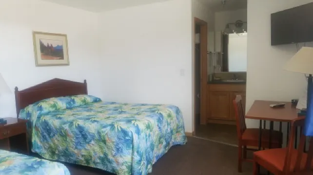 Howard's Motel Hotels in Platte County