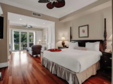 Valentines Resort & Marina Hotels in Dunmore Town