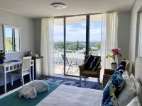 Ocean Views Resort Hotel di Golden Beach