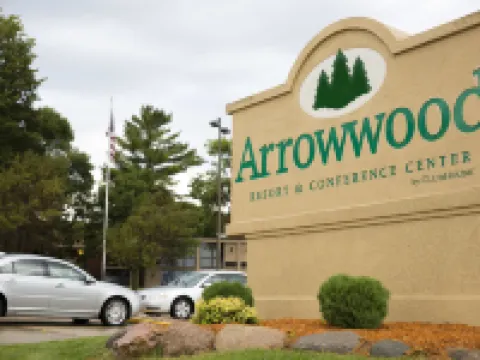 Lake Okoboji Resort and Conference Center Hotels in Okoboji