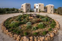Cedar Bay Beachside Villas Hotel a 
