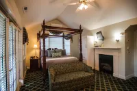 The Campbell House Inn - balcony