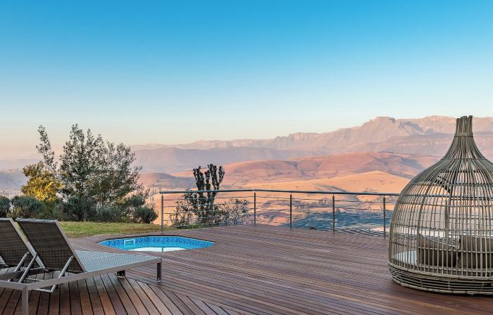 Cayley Mountain Resort