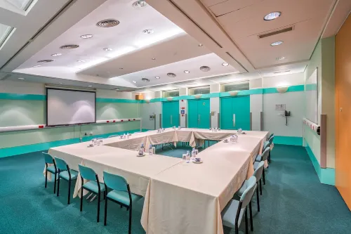 LSE Rosebery Hall - 2-Star