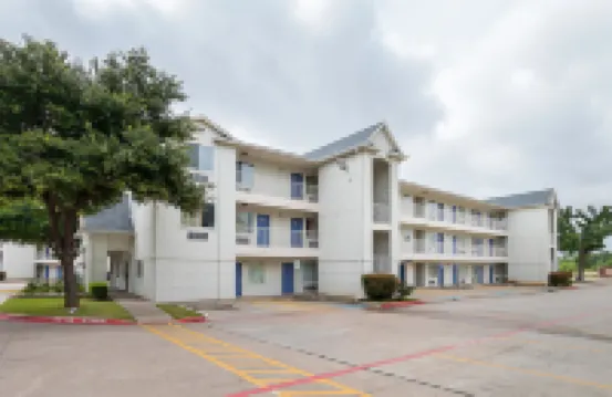 Motel 6 Grand Prairie, TX - Near Six Flags Drive Hotels in Arlington
