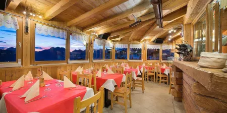 Hotel Gallo Cedrone Отели в г. Вальфурва