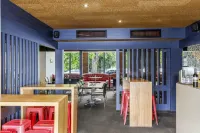 Botanical Hamilton Hotels in Hamilton