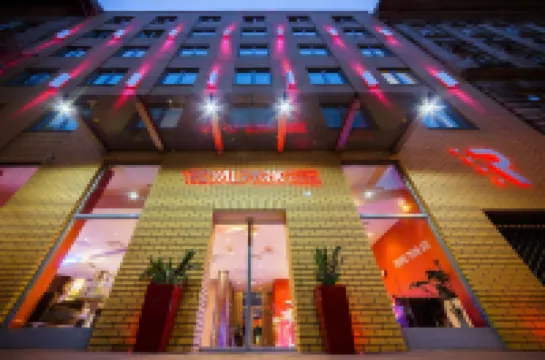 Royal Park Boutique Hotel Các khách sạn ở 