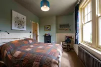 Long Man Inn - parking