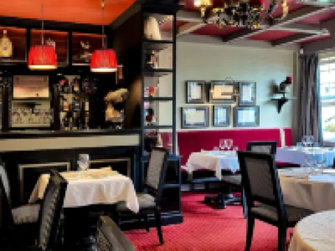 Hôtel la Licorne & Spa Hotels in Eure