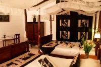 Manor House, Kandy Hotels in Halloluwa
