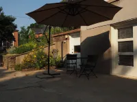 Parkside House Hotels in Barrie