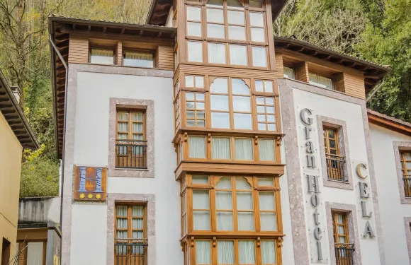 如拉切拉格蘭酒店