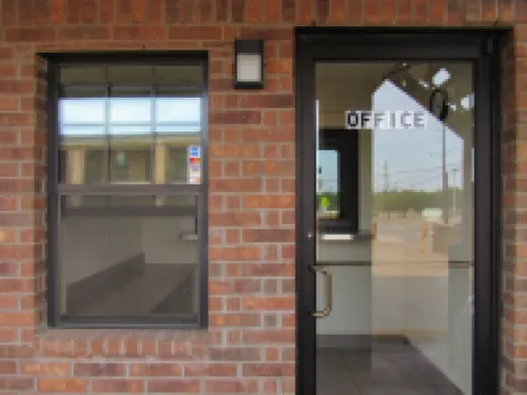 達拉斯市中心聖三一套房酒店