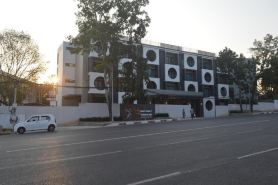 Airport Avenue Hotel