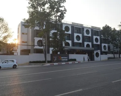 Airport Avenue Hotel Hotels in Insein