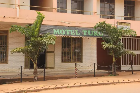 Motel Tuku Отели в г. Беруули