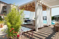 Antigoni Seaside Resort - Infinity Pools