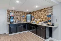 Clarion Pointe Hotels in Jasper