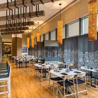 Marriott Marquis Houston Dining/Meeting Rooms
