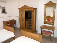 Hotel Kralj Tomislav Các khách sạn ở 