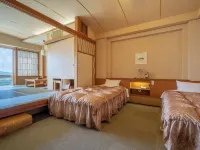 Senpokaku Hotels near Dolphin Island