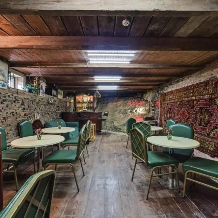 House 52 Boutique Hotel