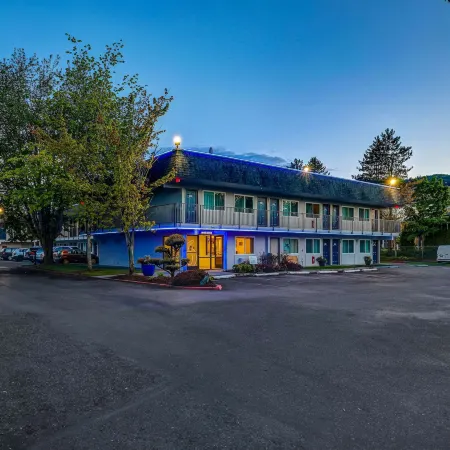 Motel 6 Issaquah, WA - Seattle - East