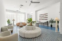 Global Luxury Suites at the Apex Miami