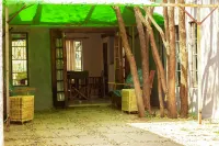 Holistic Hive Retreat House - Luxury on the Farm