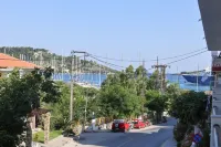 Uphill Unique Boutique Suites