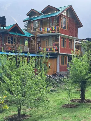 The Sigiriya Old Manali