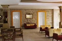 Palace Hotel Astúrias & Spa فنادق في Sao Pedro do Sul