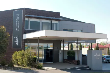 Abode Gungahlin Отели в г. Sutton
