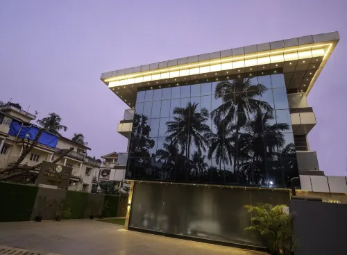 Divan Clarks Inn Goa