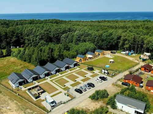 Holiday Homes with Terraces, Close to the Beach