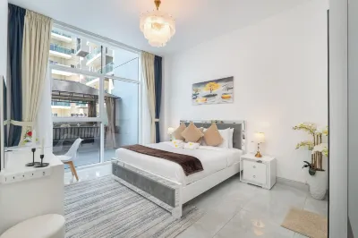 Vogue Elegance at Pearlz near Metro Отели в г. Джебел Али Виллидж