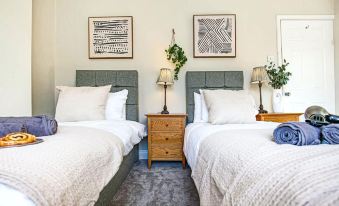 Host & Stay - Newington Road