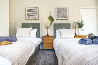 Host & Stay - Newington Road