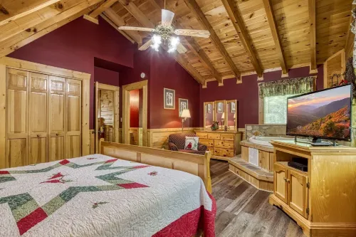 Er215 - Red Bird Haven Great Location - Close to Town! 3 Bedroom Cabin by RedAwning