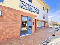 Albufeira Modern 6 With Pool by Homing