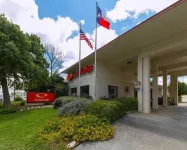 Econo Lodge Fredericksburg - parking